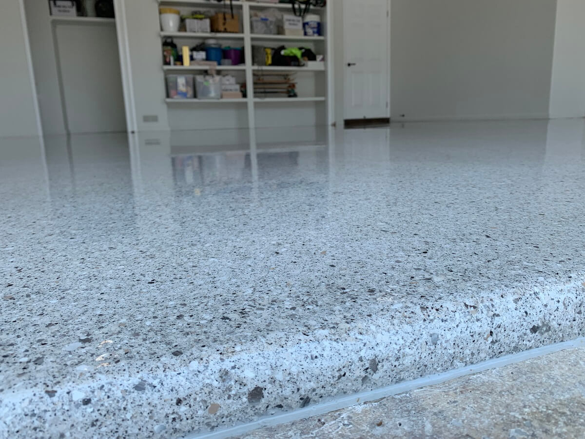 Epoxy flake system
